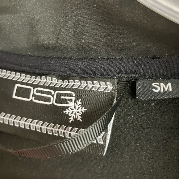 Women’s Snow/Ski Jacket, Soft Shell, Size S, Black/Neon Closures, by DSG - Picture 5 of 7